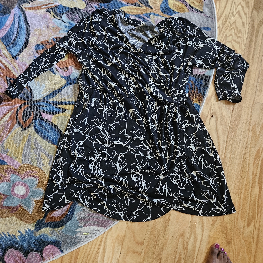 Elegant Black and White Women's Top